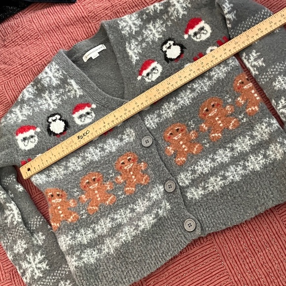 Festive women’s extra small Gray Cardigan with Holiday Motifs Christmas sweater - Picture 2 of 11